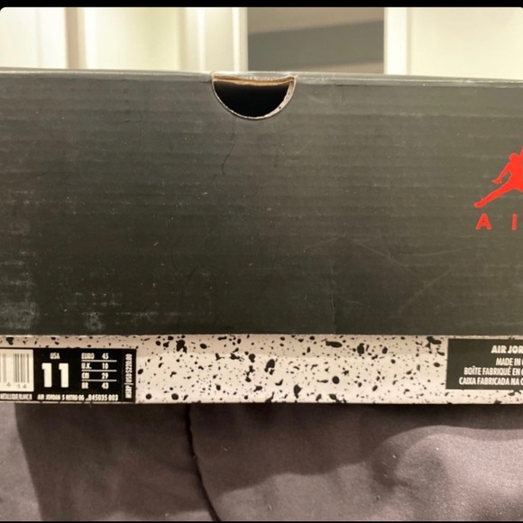 VNDS.  Comes with original box and black laces no white laces or shoe trees - Picture 8 of 8